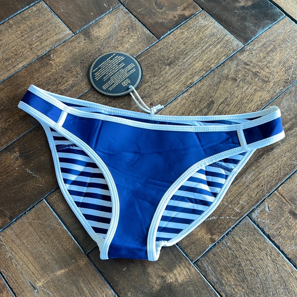 Duskii women’s size medium Hepburn pant bikini bottom
